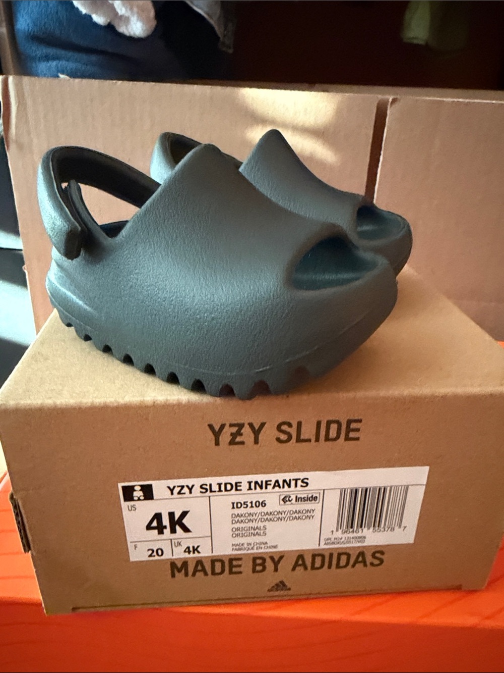 Yeezy slides infant size 4K